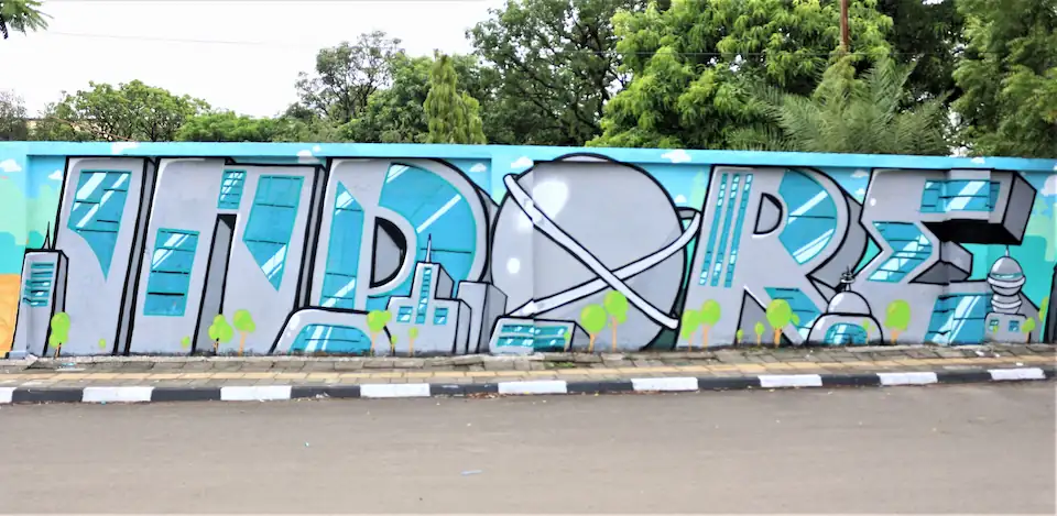 space age story with this beautifl art enfolds at Bhawarkuan choraha indore smart city 2