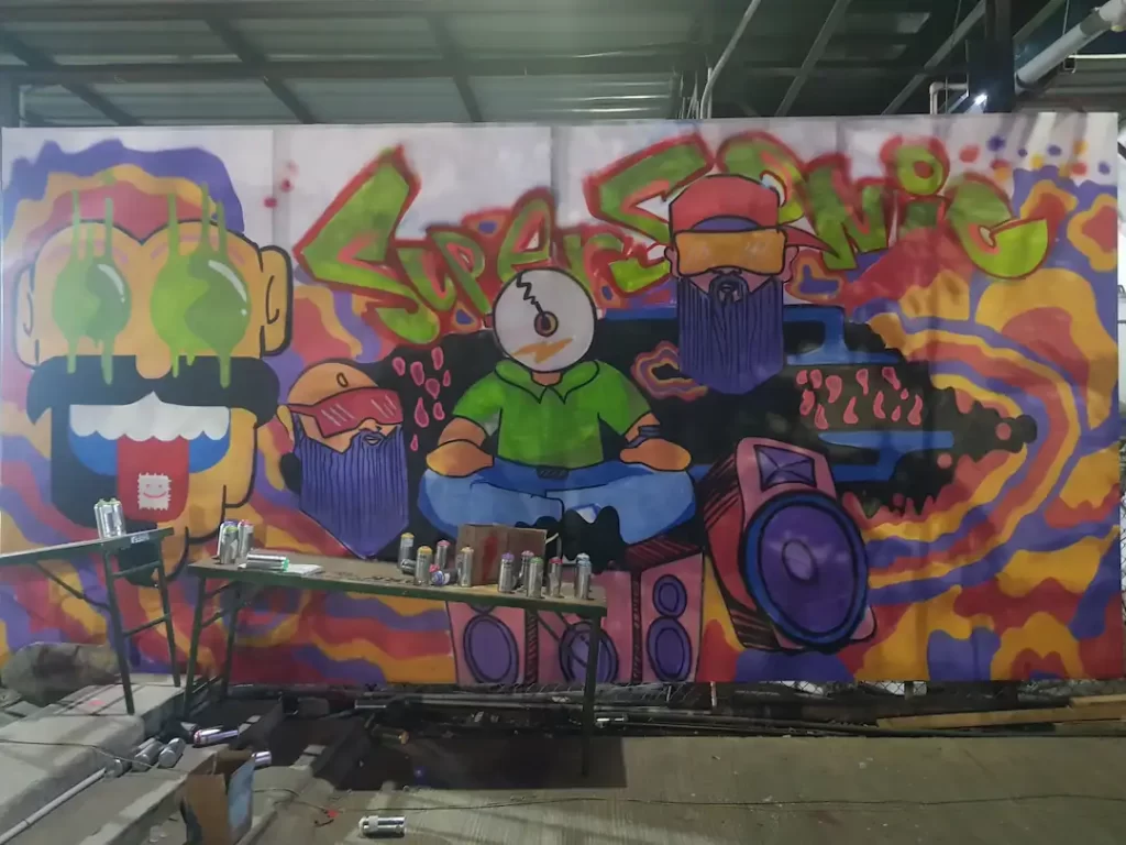 wicked broz artist preparing creative art for event vh1 supersonic 1